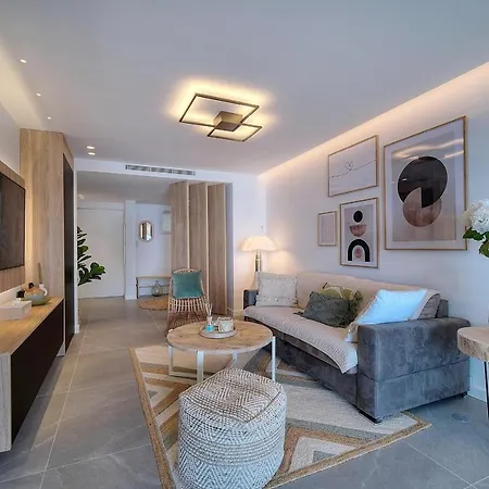 Cannes Luxury - Stunning Sea Front *