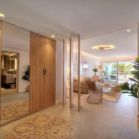 Cannes Luxury - Stunning Sea Front *